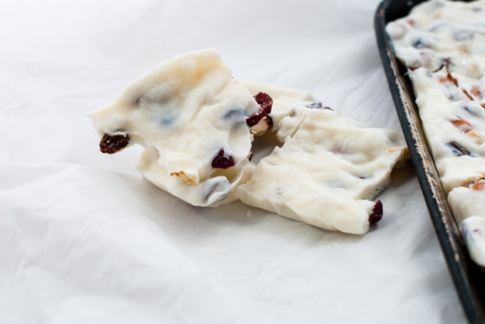 Greek vanilla yogurt bark