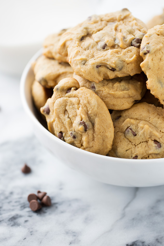 GOOD OL' CHOCOLATE CHIP COOKIES