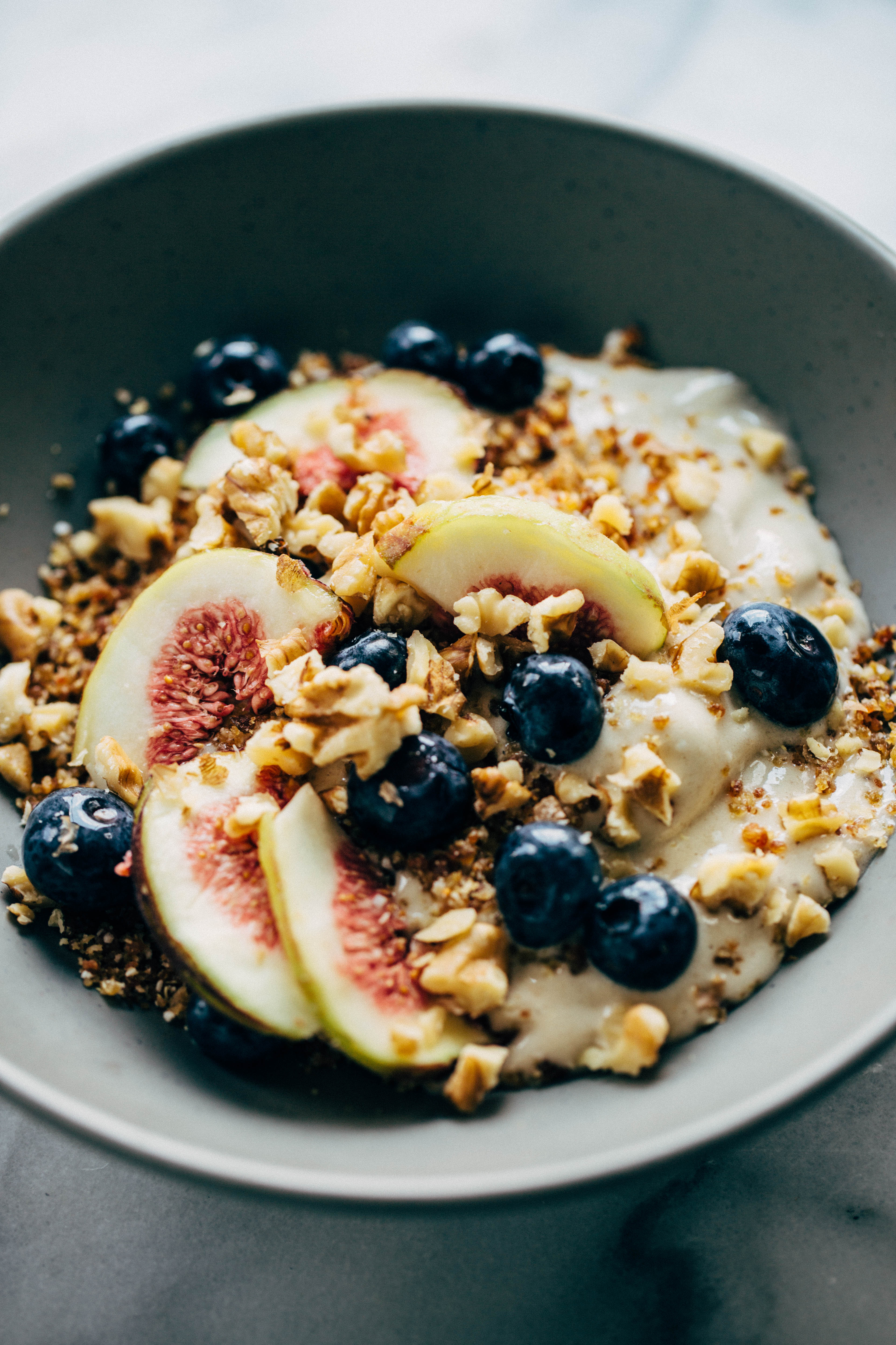 fig banana breakfast bowl