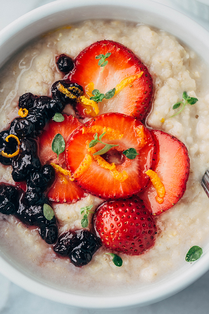 overnight strawberry honey oats bowl