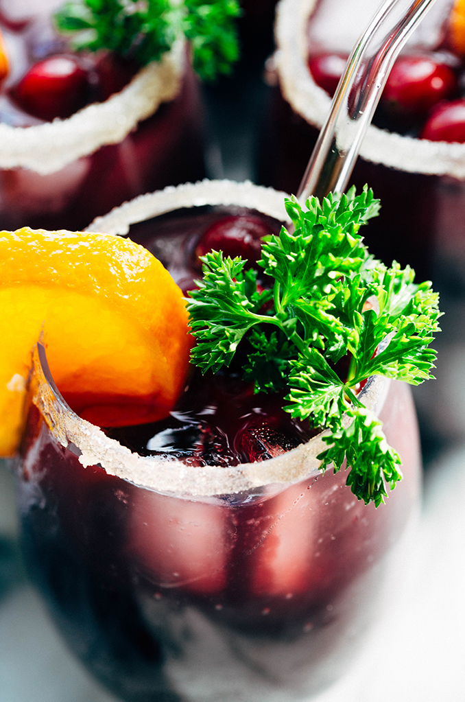 sparkling elderberry mocktail